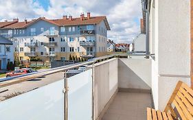 Przestronne 2 Oddzielne Sypialnie Caly Apartament W Spokojnej Dzielnicy