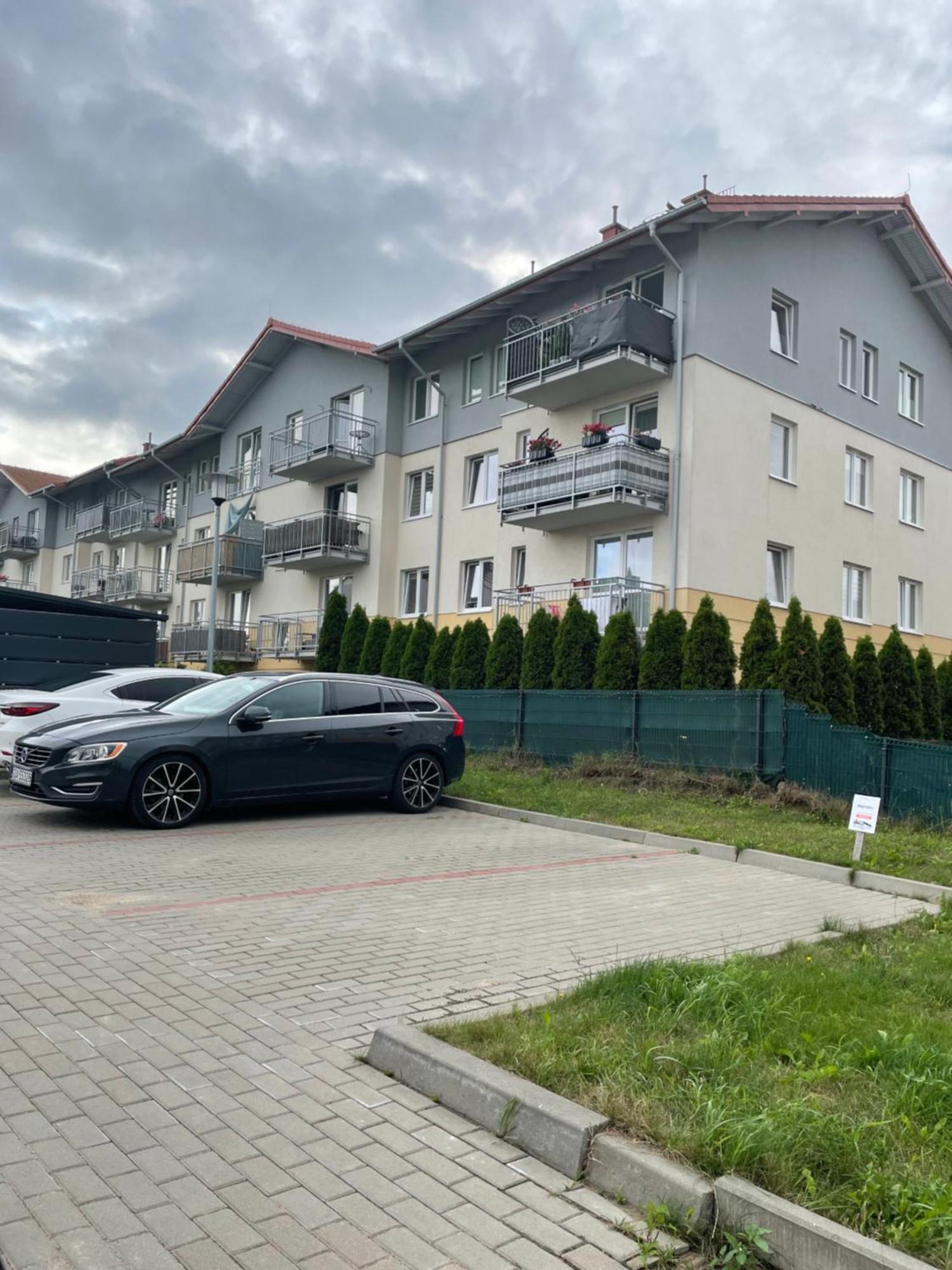 Przestronne 2 Oddzielne Sypialnie Caly Apartament W Spokojnej Dzielnicy Borkowo  Zewnętrze zdjęcie